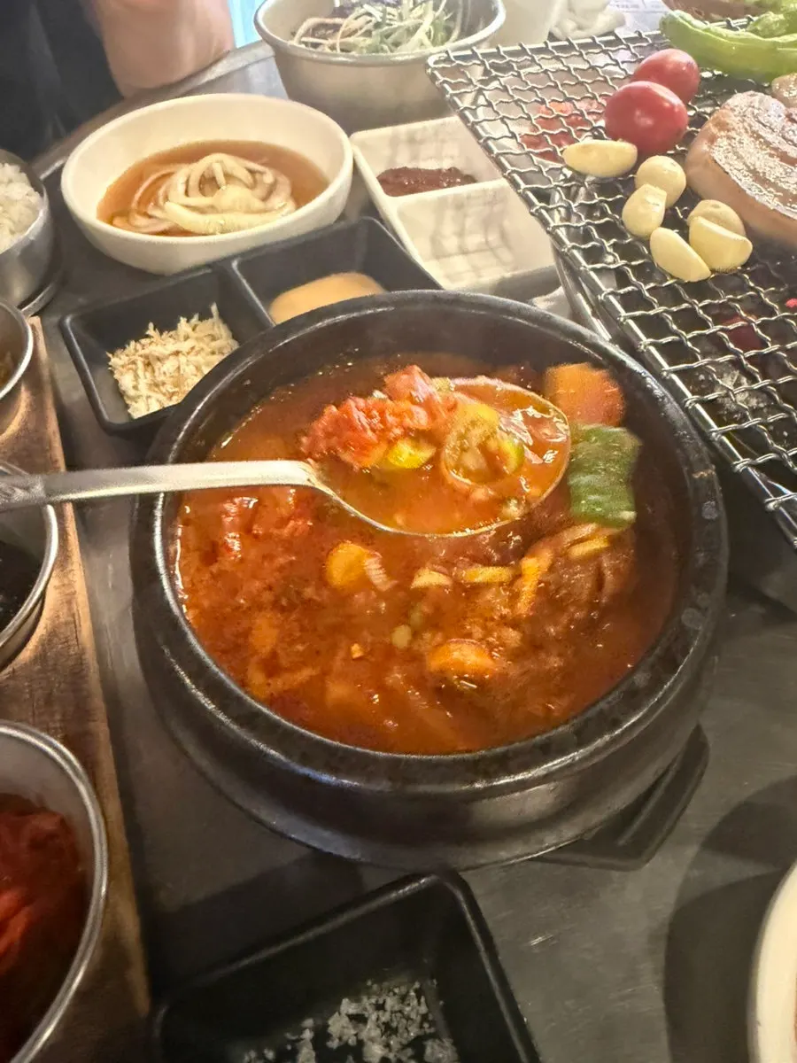 세트에 포함된 김치찌개