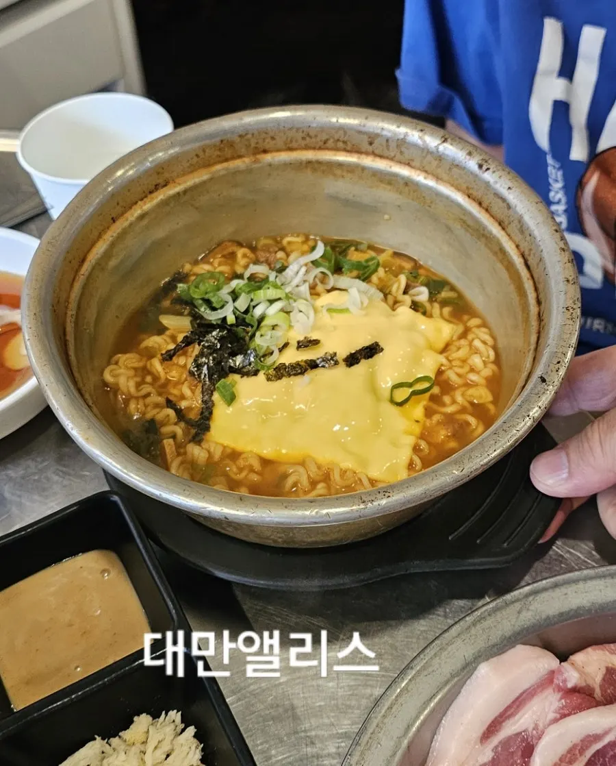 불맛땡초라면 불땡라 한 냄비