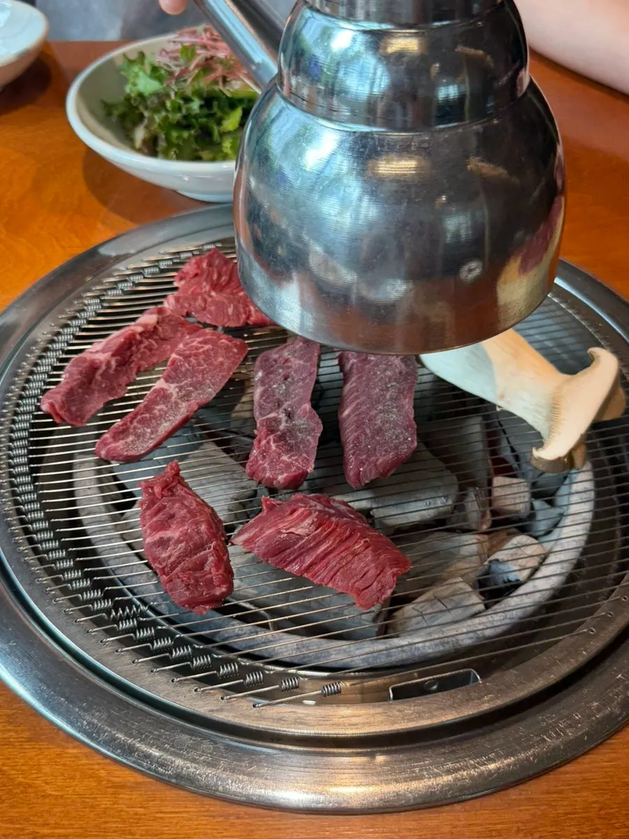 불판에 올려 굽는 안창살