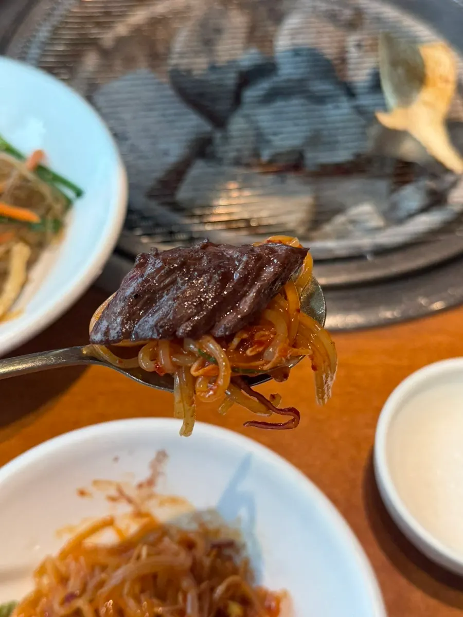 매콤새콤한 양념의 9단세트 쫄면