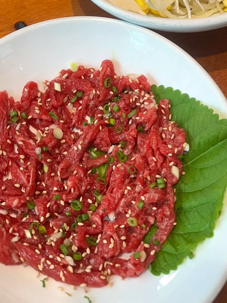 Yukhoe included in the 9-course set