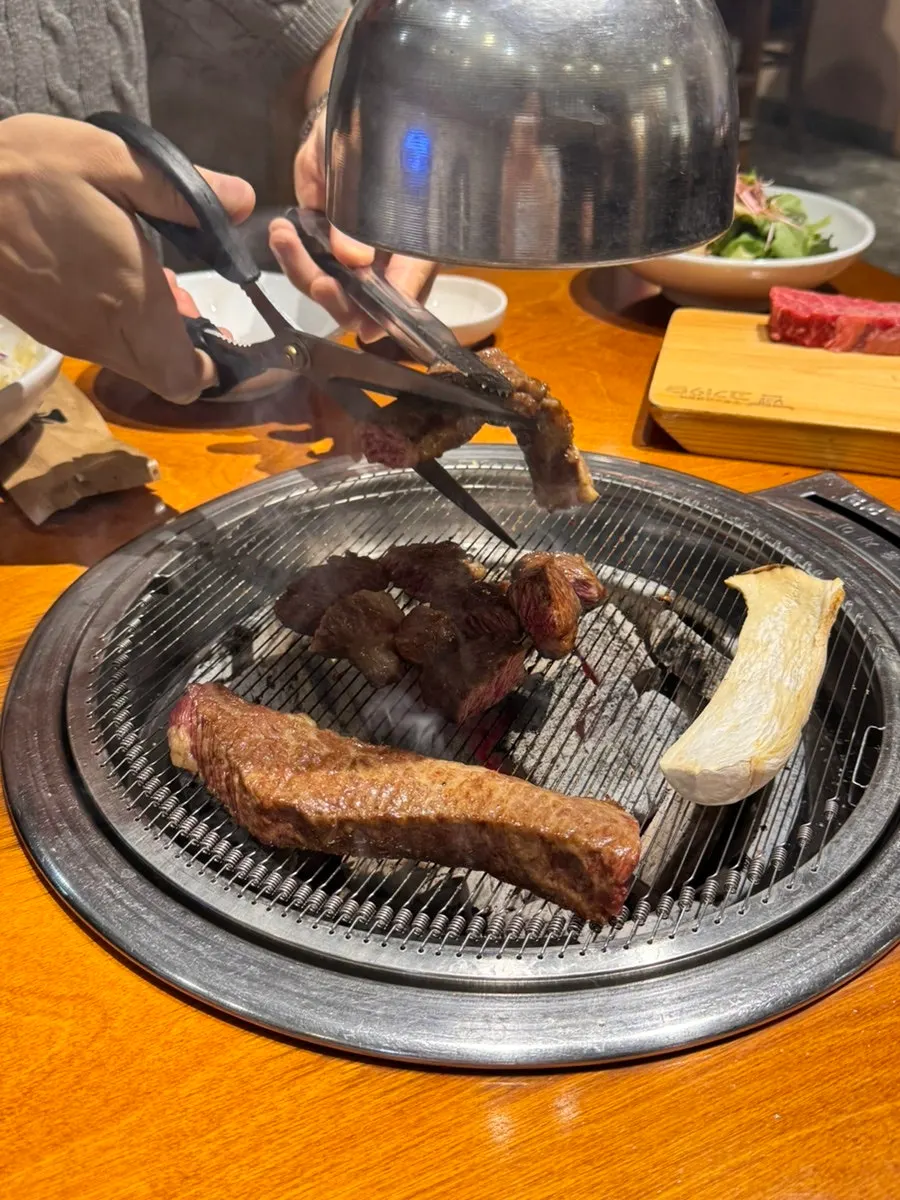 Flower short rib placed on the grill