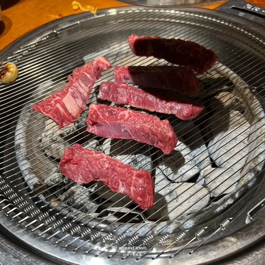 Densely marbled hanwoo skirt steak, 250g