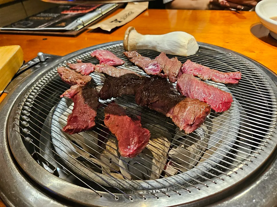 구워진 안창살 단면