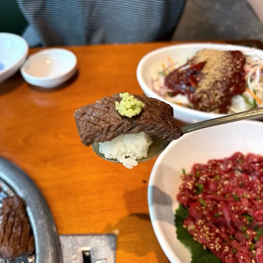 9-course set with hanwoo salted yukhoe and sushi with jjolmyeon