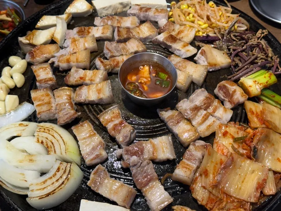 추가 주문한 오겹살 1인분