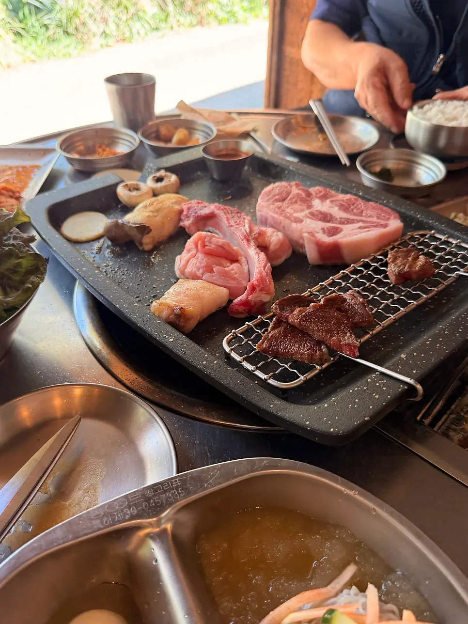 Half-and-half naengmyeon, mul and bibim