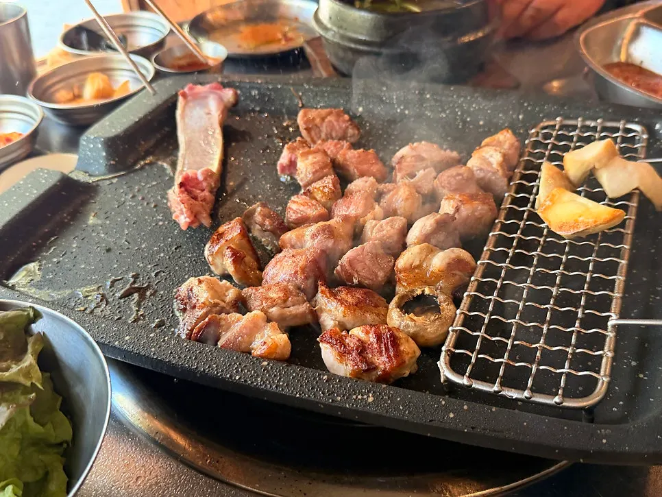 Pork neck and short rib grilling on the plate