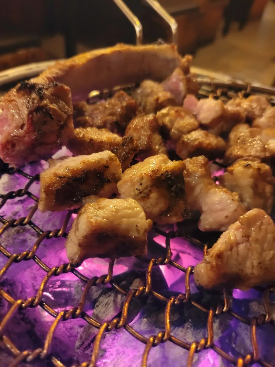 물냉면과 비빔냉면이 함께 나온 반반냉면