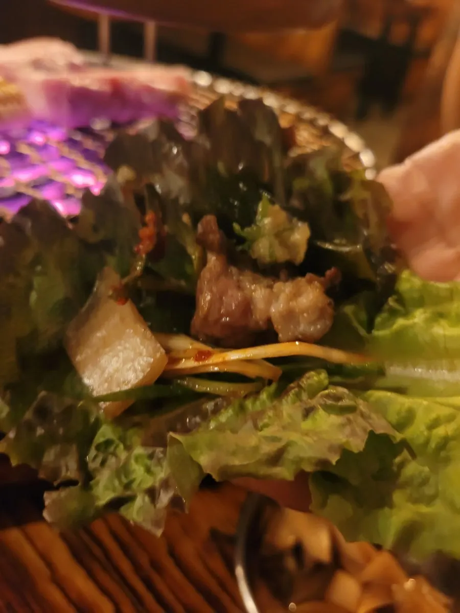 직원이 잘라 준 갈비살 조각