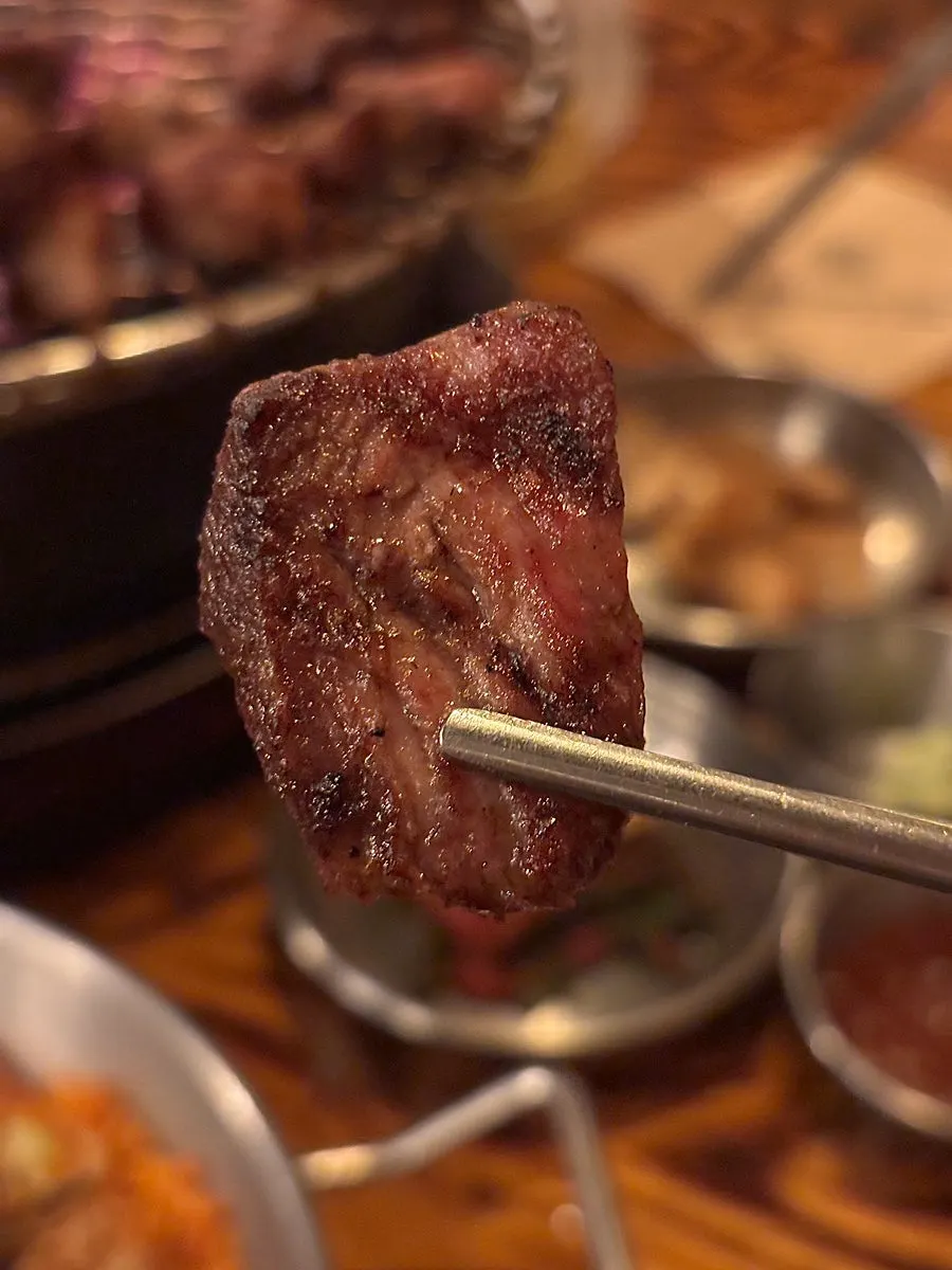 Fresh short rib grilled with charcoal aroma