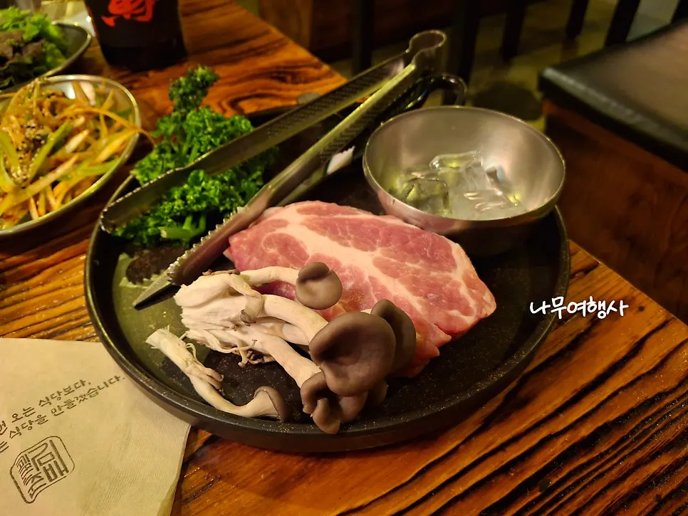 Grilled sirloin served with house-made garlic sauce