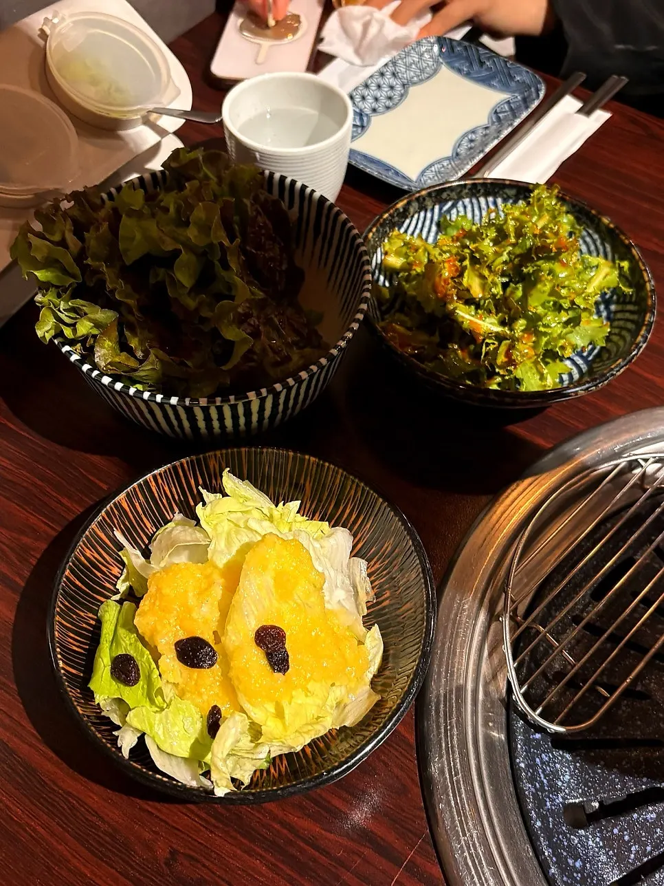 Table setting of basic side dishes at Gogi Salon