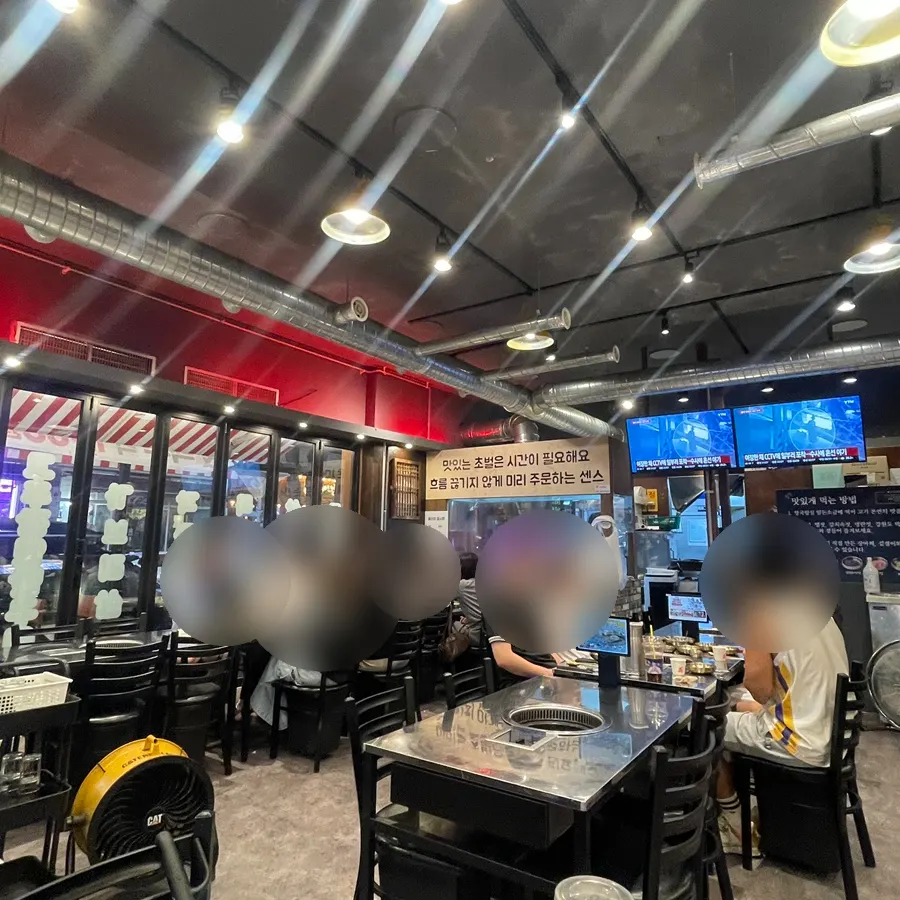 고잔동 참치 먹자골목 초입의 고깃리88번지 입구