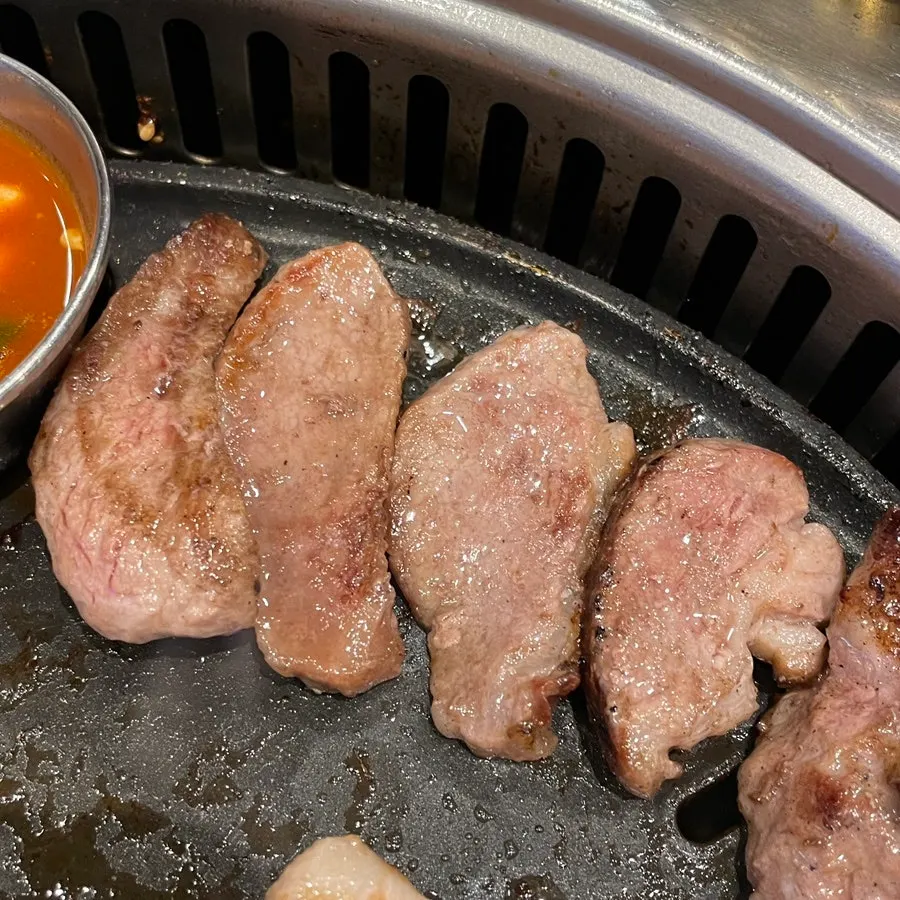 진한 육향의 가브리살 구이