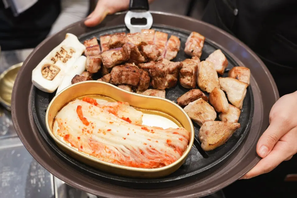 초벌되어 나온 고깃리모둠A