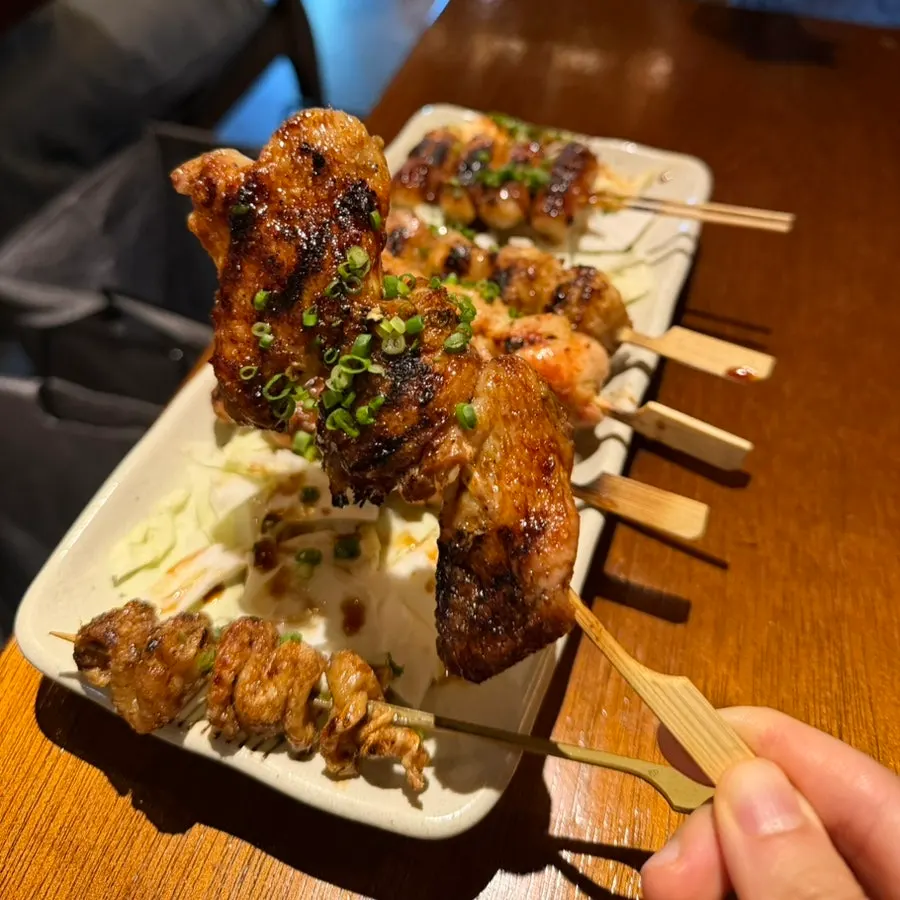 Yakitori served with mayonnaise and cabbage salad