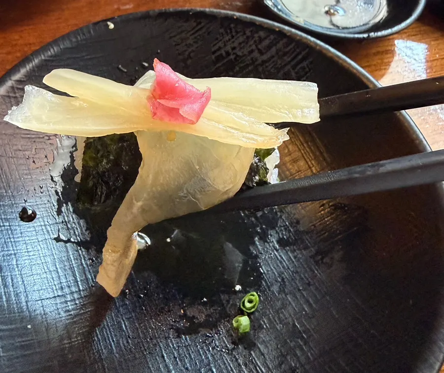 Gừng thoang thoảng đi kèm saba bo-zushi
