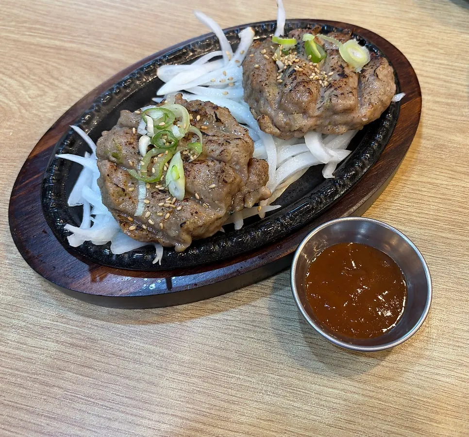 残ったタレにもやしと海苔を混ぜたご飯
