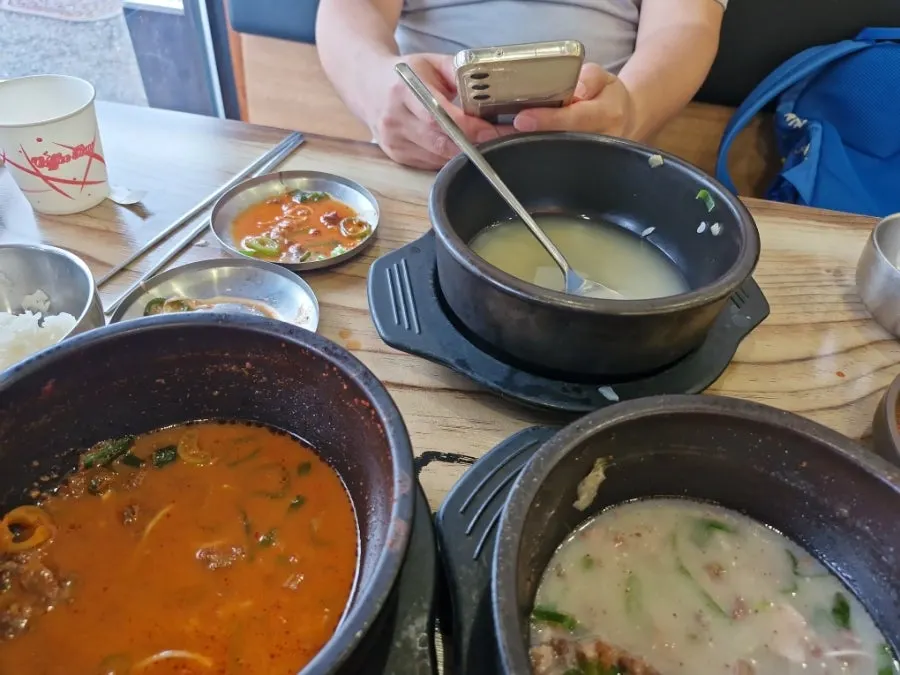 An overview of Gohyangok Spicy Sundaeguk Suwon Omokcheon Branch