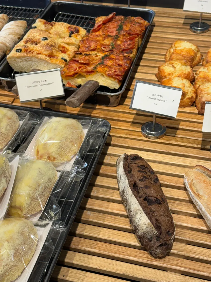 Varied baked goods at Degree Gojan Branch
