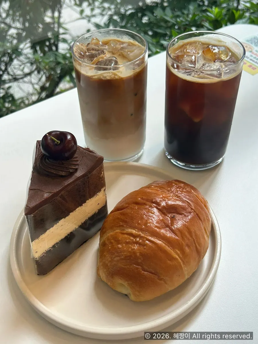 Bakery dan minuman di Flowerpot Cafe Gojan-dong, Ansan