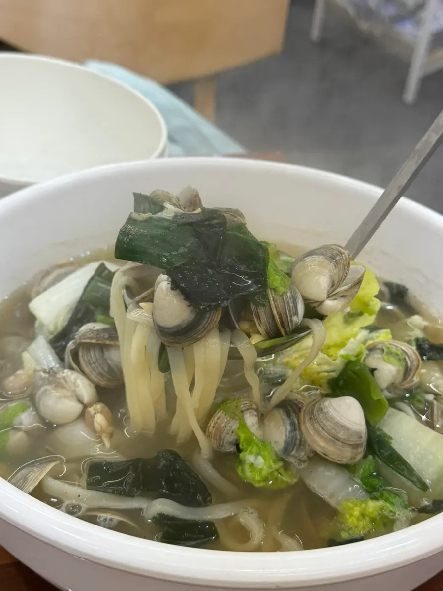 9천원 물총조개 한 그릇