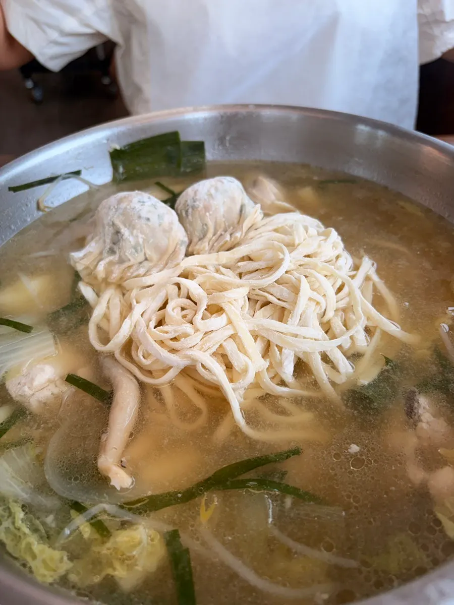 Kalguksu noodles set aside before going into the broth