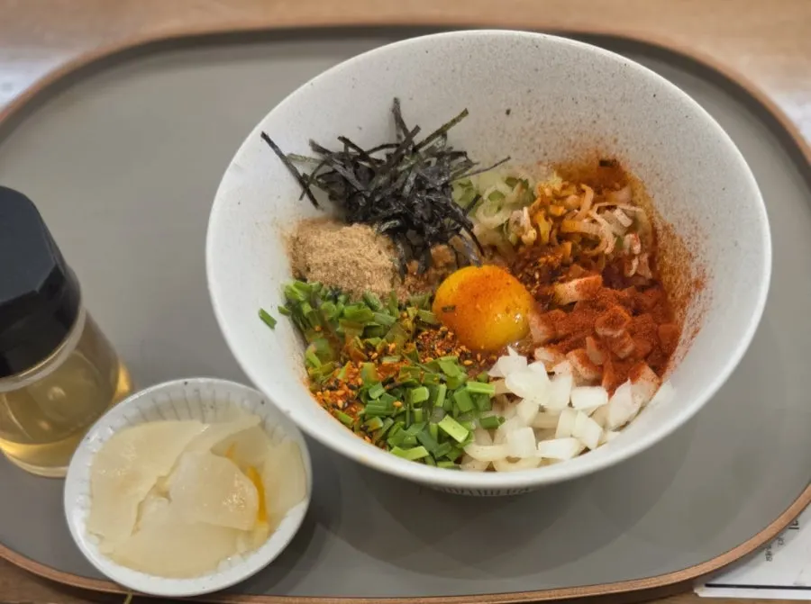 골고루 비빈 매운마제우동 면