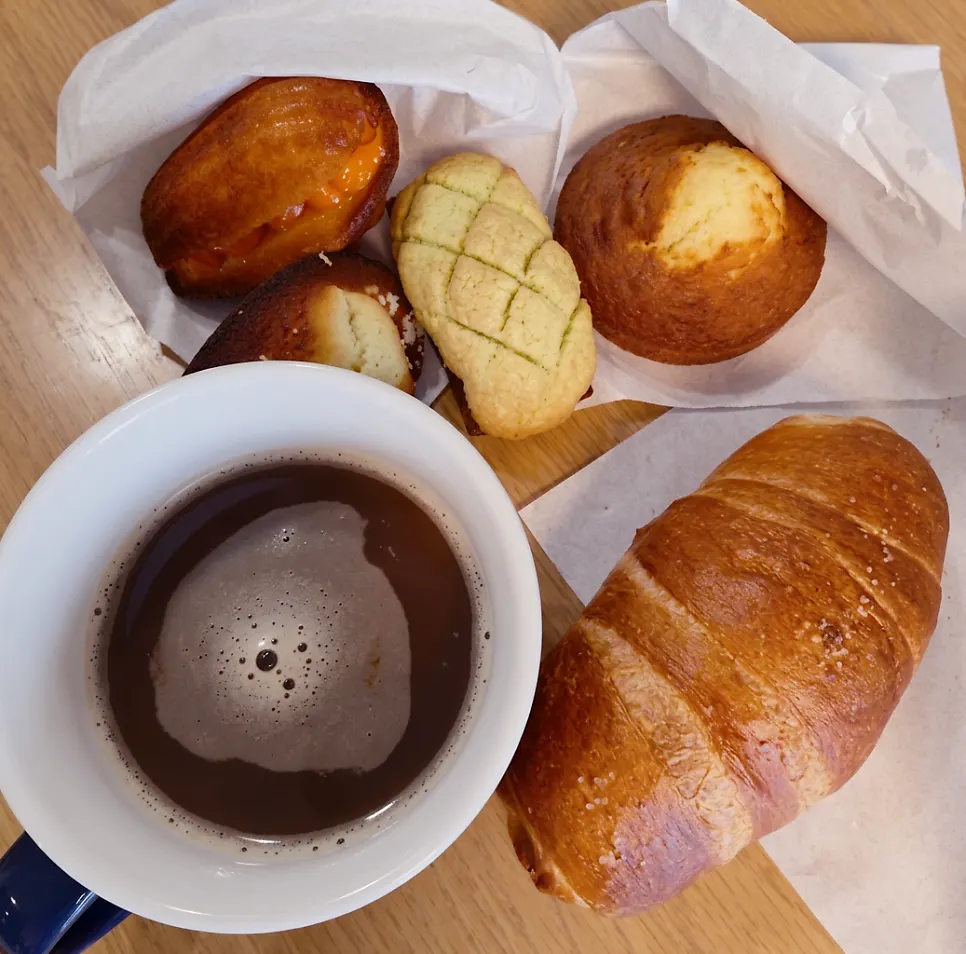 Packaged breads and baked treats