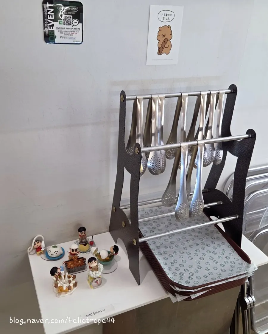 Interior props at Fluffy Bake Shop