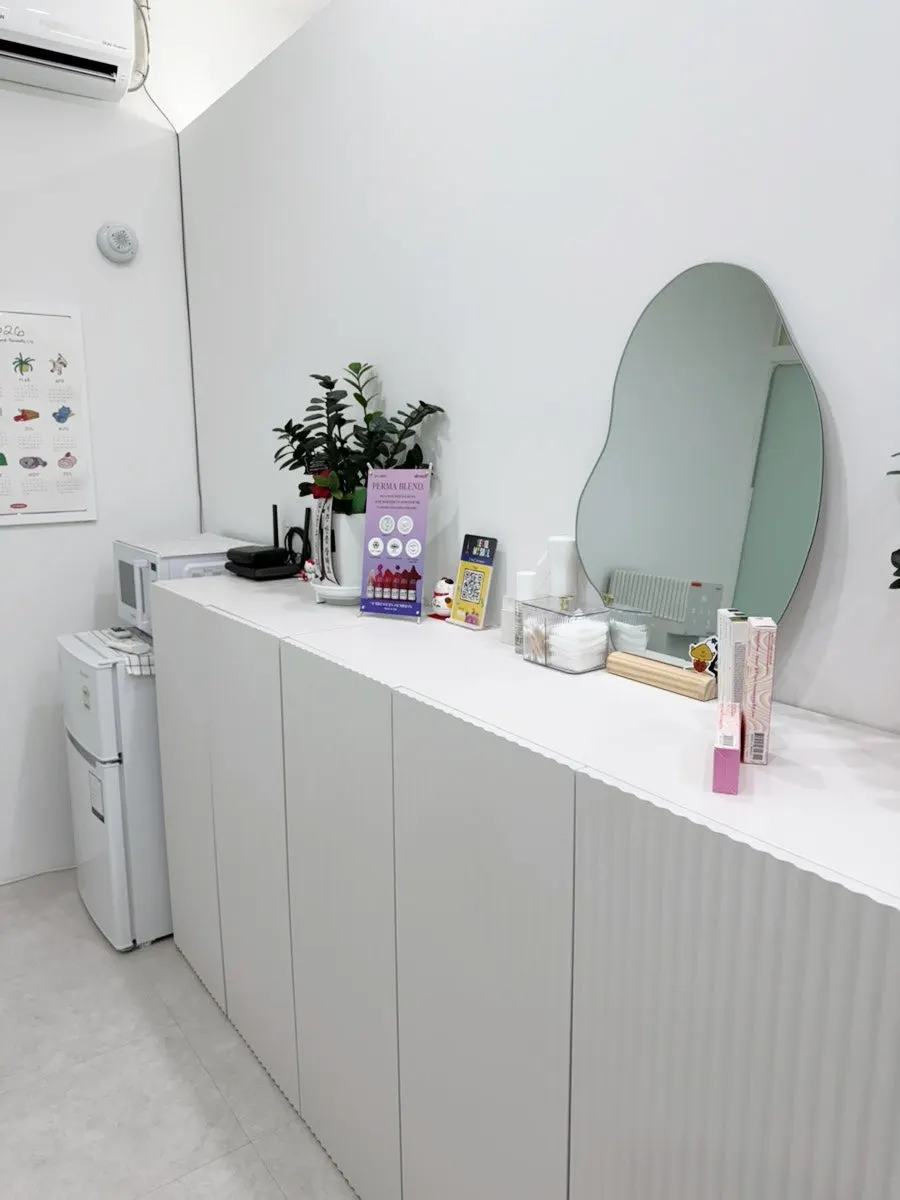 깔끔하게 정리된 시술 공간