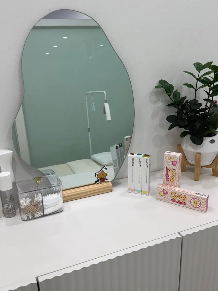 Lash nutrient serums displayed at Iyo Shop