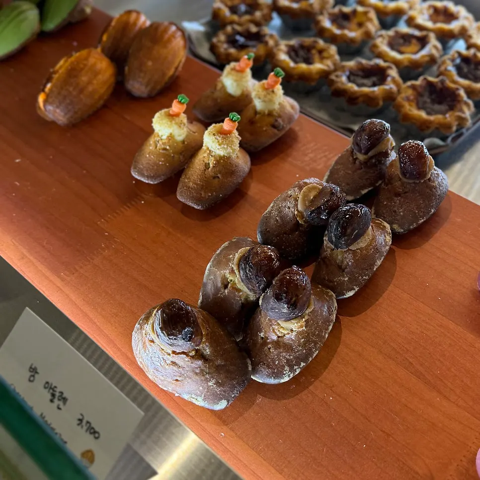 Fluffy Bake Shop's madeleine display case
