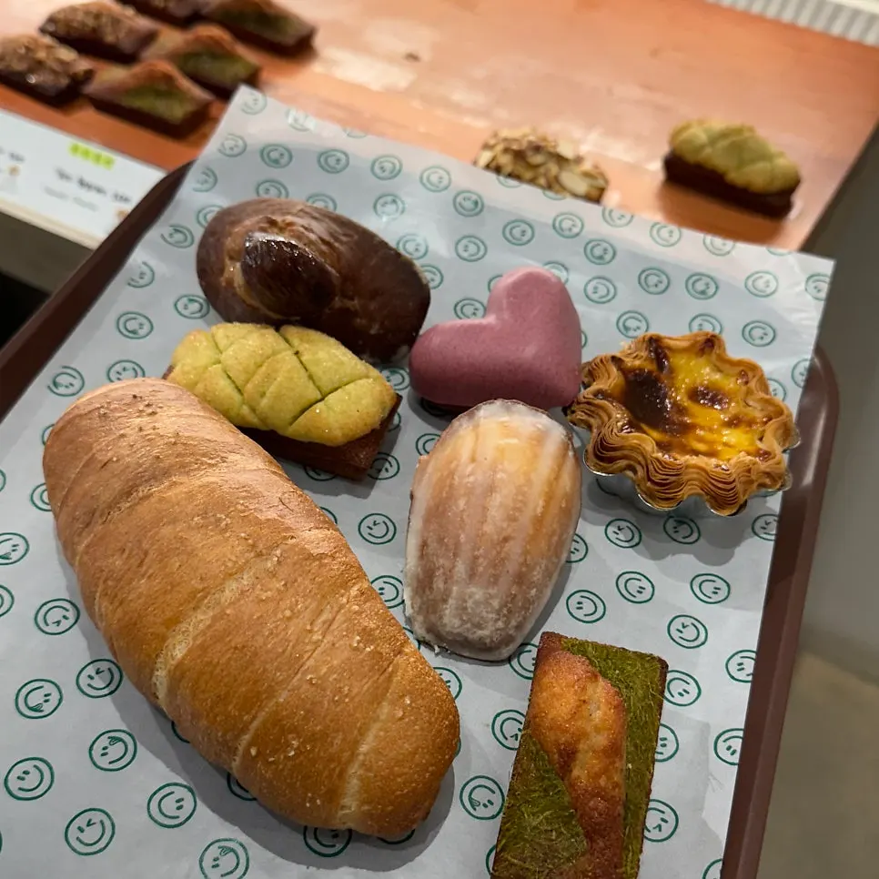 Baked goods picked out on a tray
