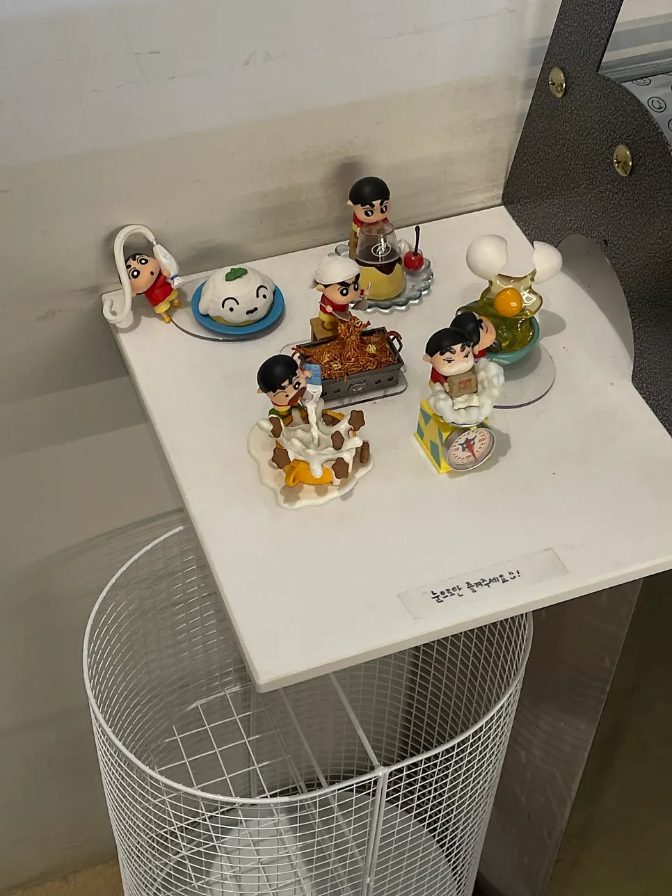 Interior display at the Gongdeok Station dessert shop