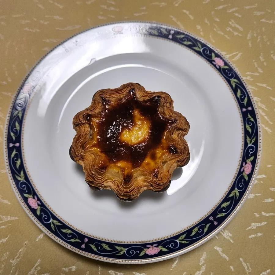 Large egg tart packed with egg filling