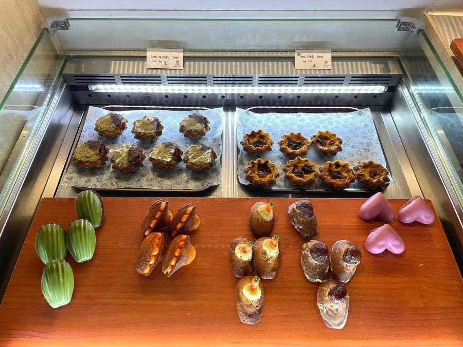 Close-up of various madeleine flavors