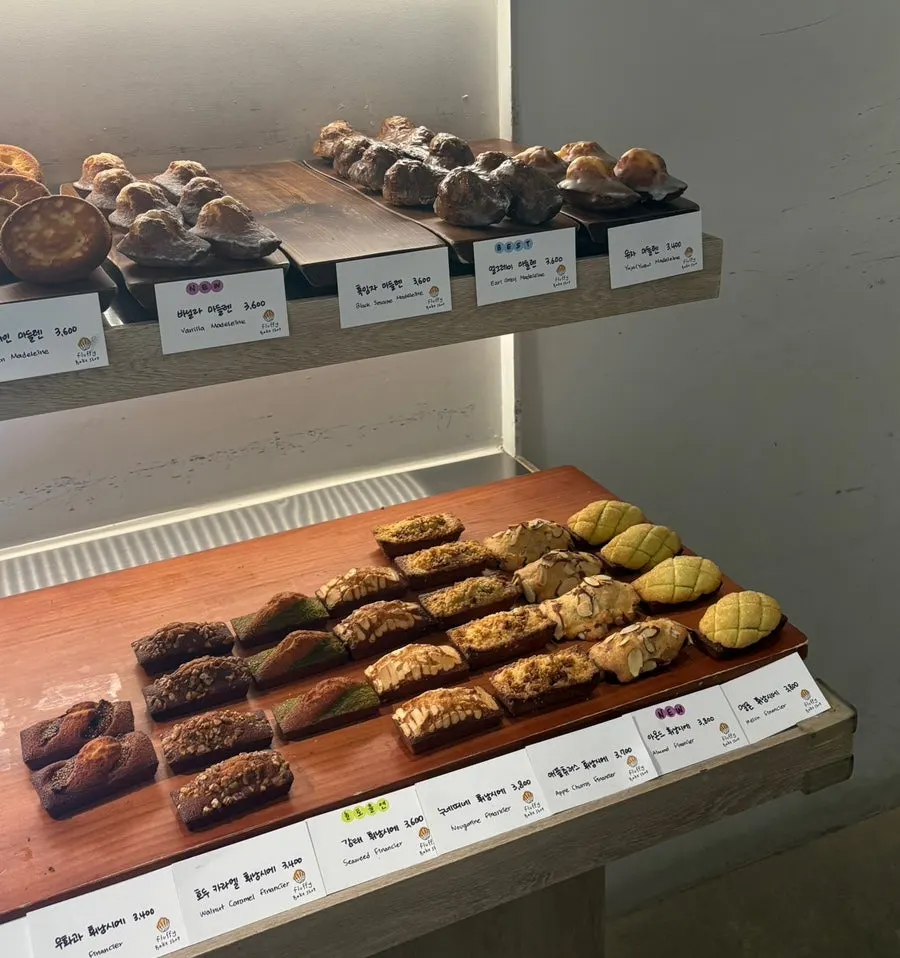 Display case with Dubai egg tarts