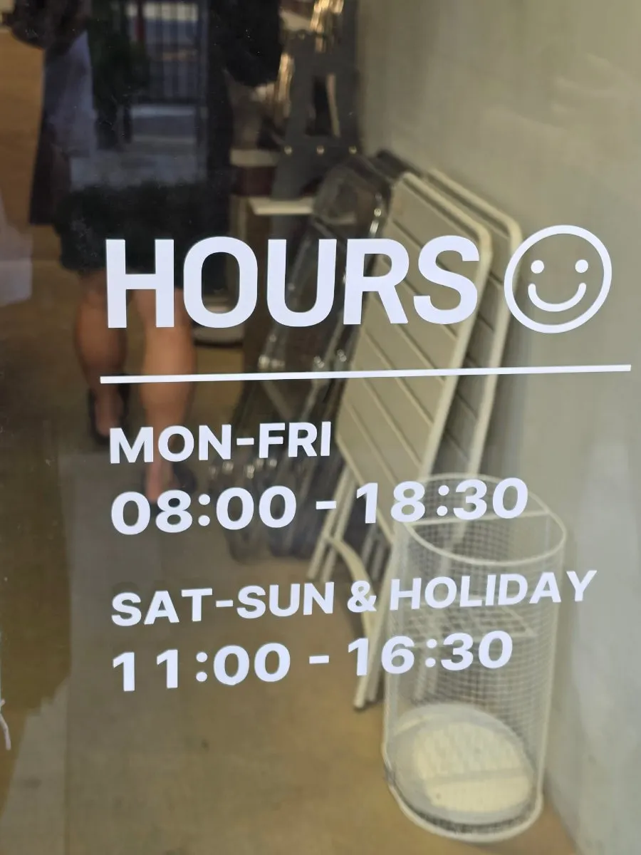Location information for Fluffy Bake Shop