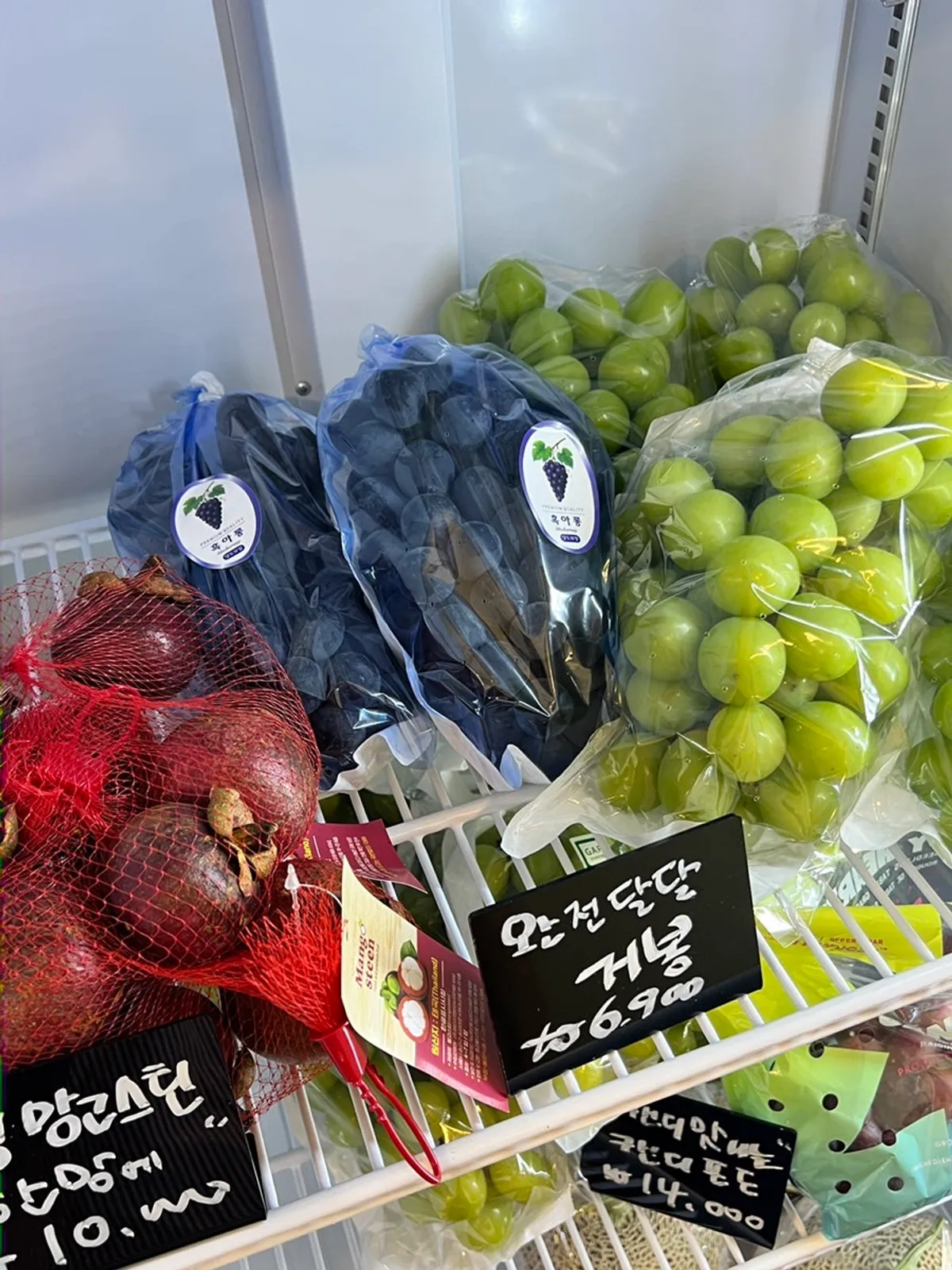 Visiting Matam fruit shop in Gongdeok
