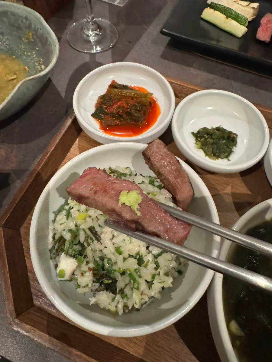Grilled 1++ Korean beef sirloin with seaweed soup meal set