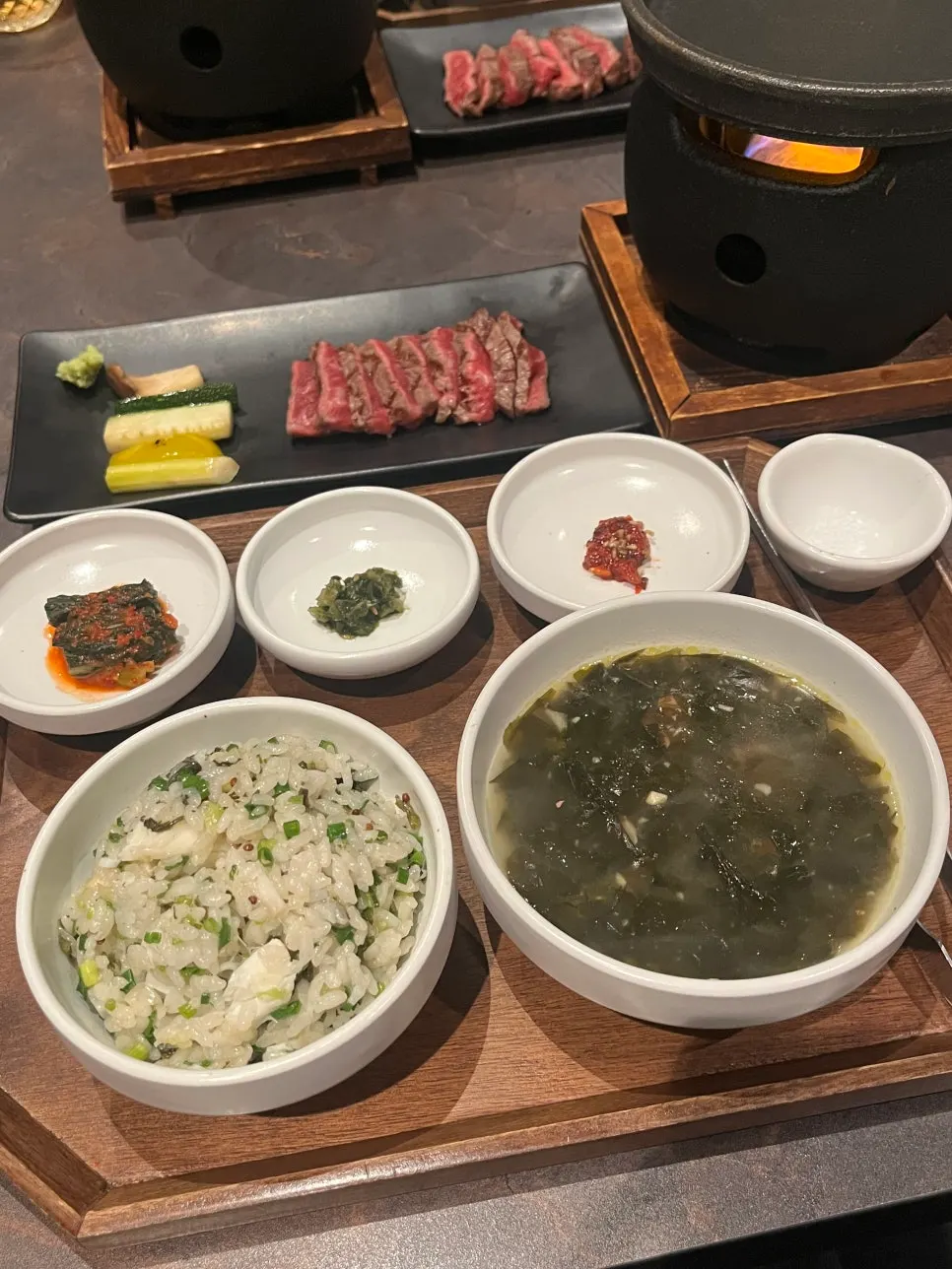 1++ sirloin and hanwoo seaweed soup bansang set