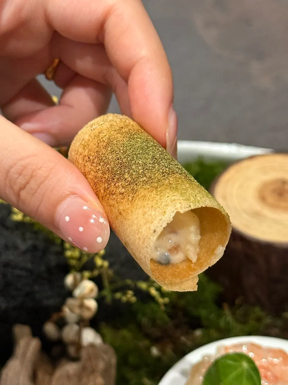 Brick pastry filled with grilled scallop and clam cream sauce