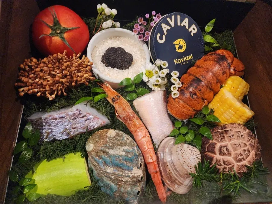 Hanwoo and seafood course ingredients
