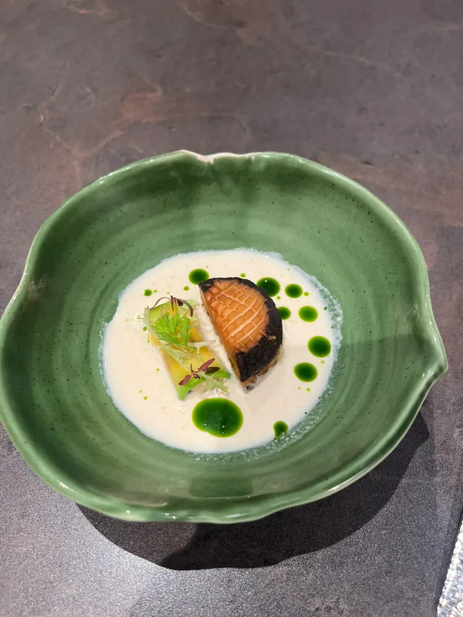Three one-bite course dishes