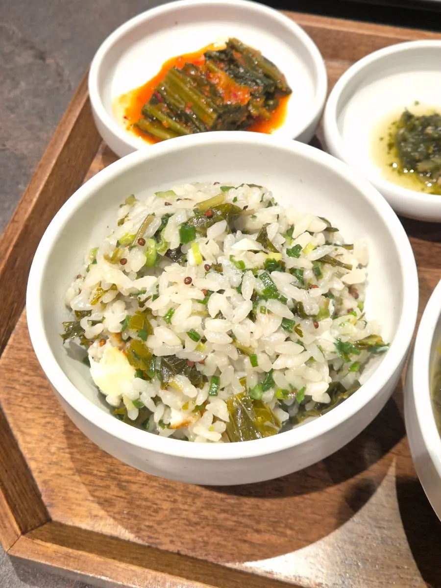 Hanwoo grill set meal and side dishes