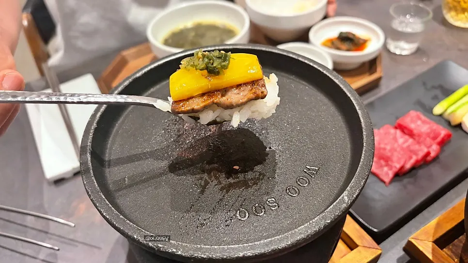 Hanwoo and side vegetables grilled on the personal grill