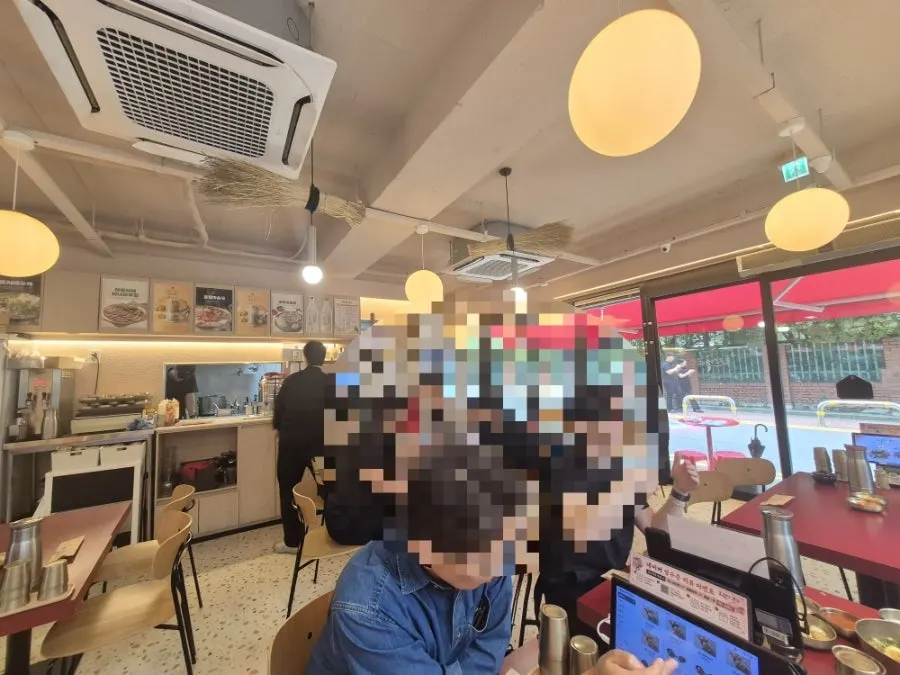 호랑이 그림이 있는 호랭이곳간 공덕점