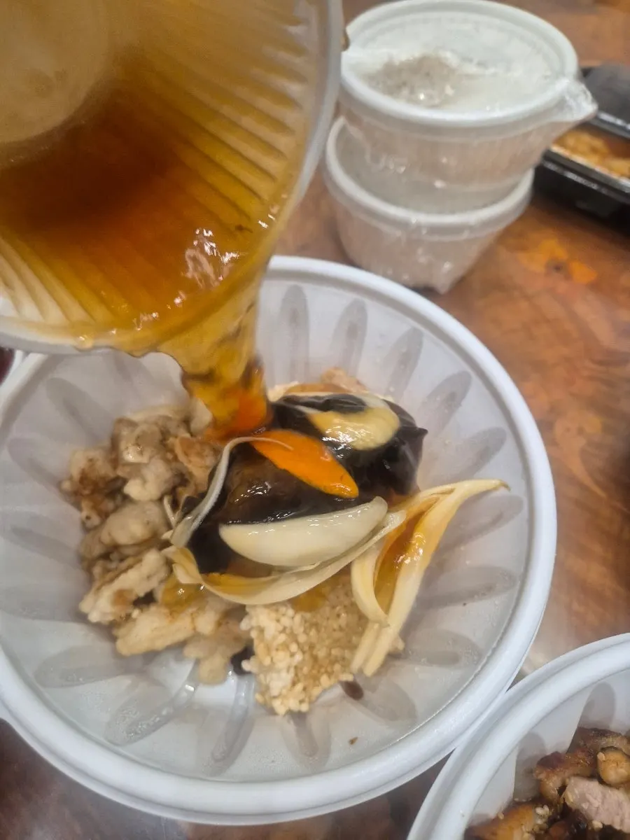 Horangi Gotgan's nurungji sweet and sour pork with crispy scorched rice